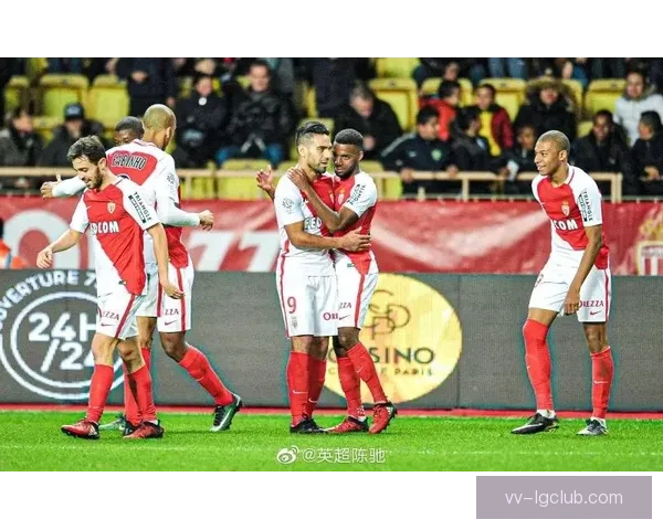 从技术跑位到战术牵制解析B席欧冠对阵拜仁的对位优势全面剖析